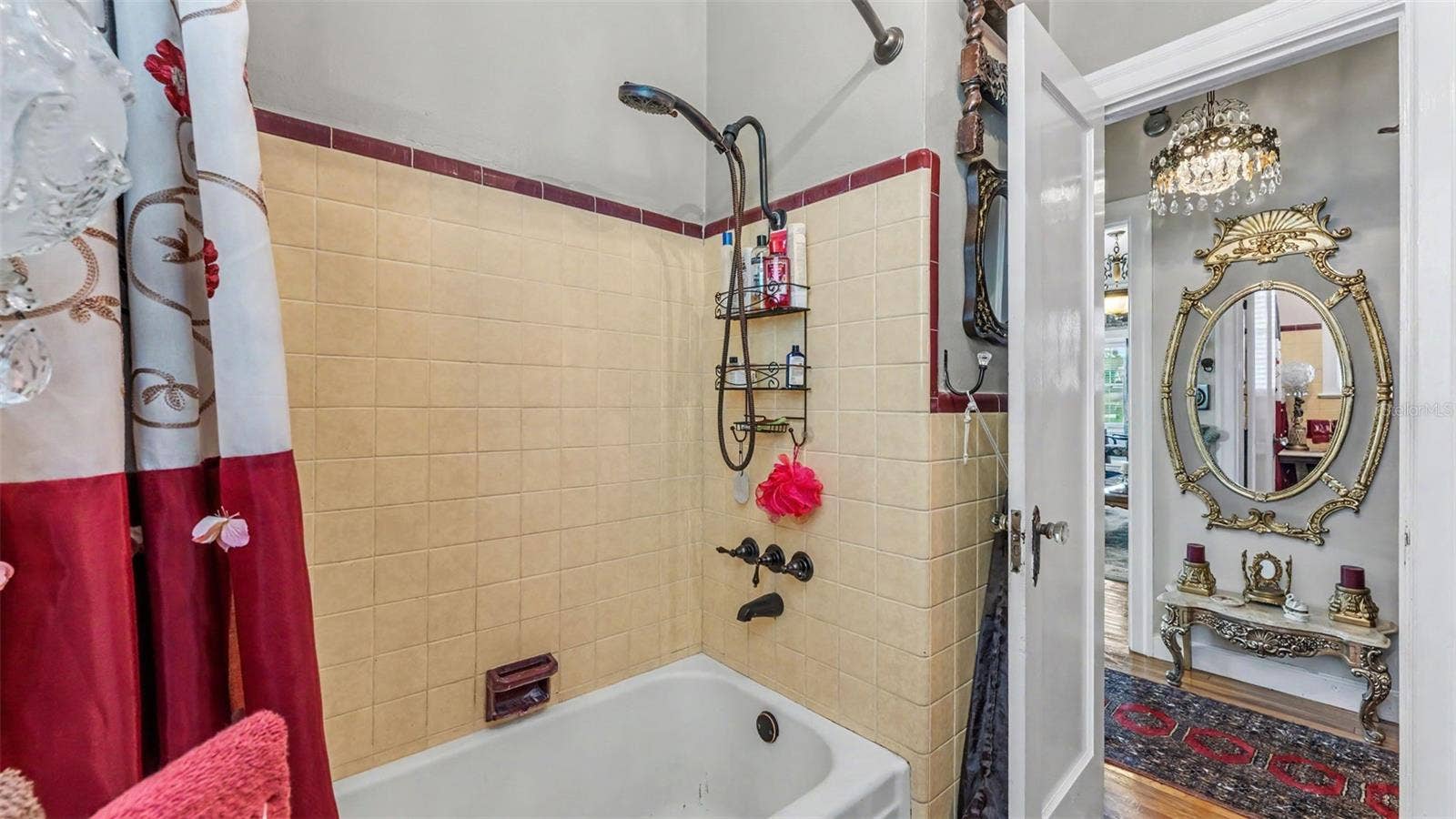 212 KENWITH ROAD, Lakeland, FL 33803 Main Bath