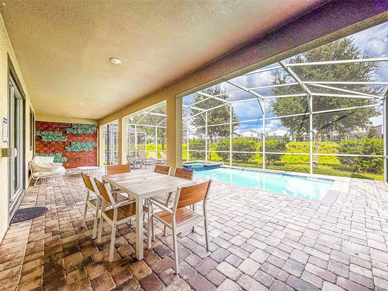561 PEBBLE BEACH DRIVE, Davenport, FL 33896 561 PEBBLE BEACH DRIVE, Davenport, FL 33896