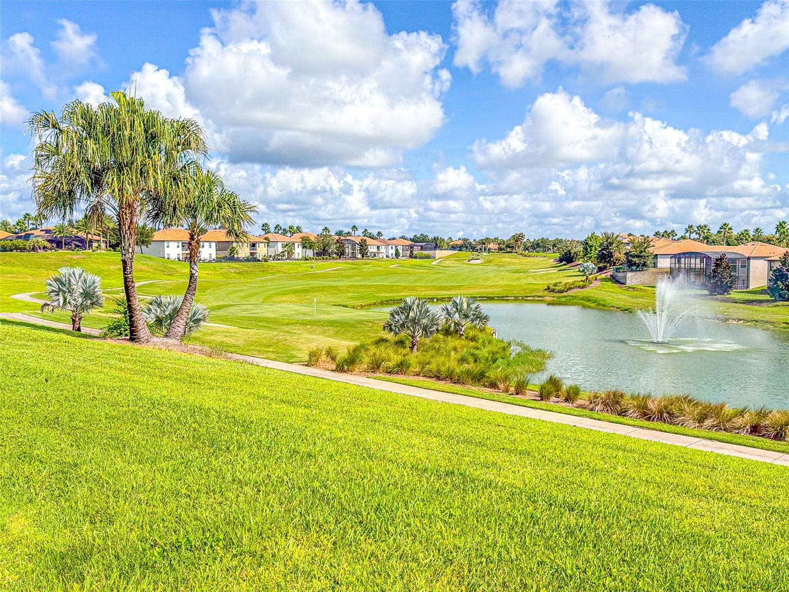 561 PEBBLE BEACH DRIVE, Davenport, FL 33896 561 PEBBLE BEACH DRIVE, Davenport, FL 33896
