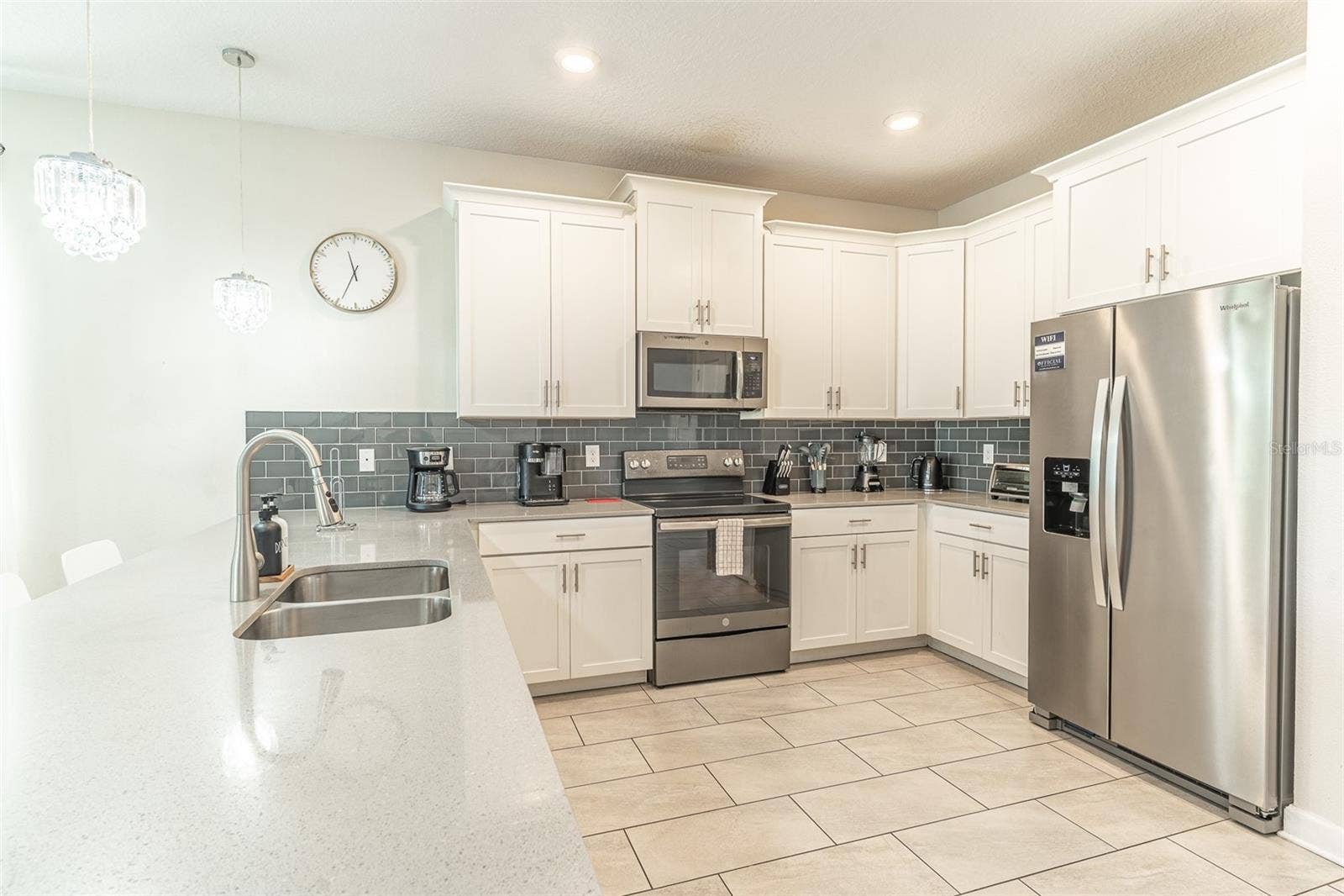 561 PEBBLE BEACH DRIVE, Davenport, FL 33896 561 PEBBLE BEACH DRIVE, Davenport, FL 33896