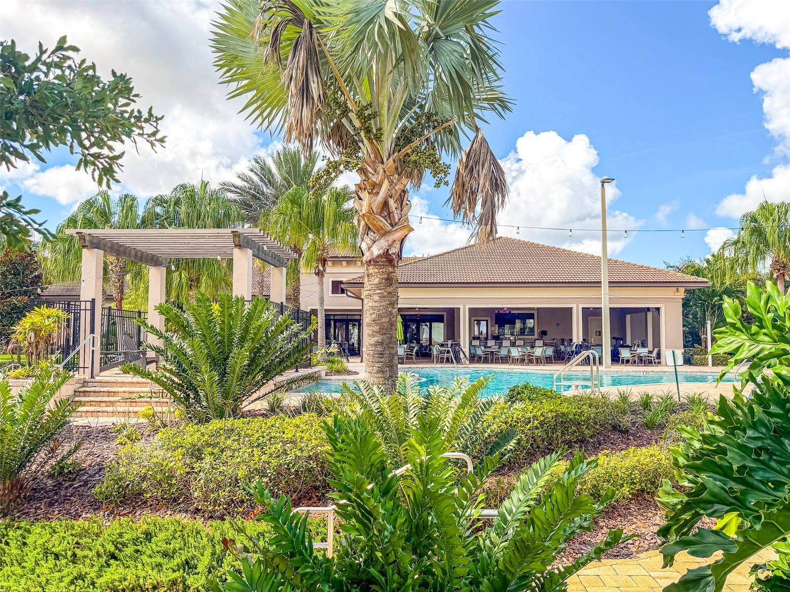 561 PEBBLE BEACH DRIVE, Davenport, FL 33896 561 PEBBLE BEACH DRIVE, Davenport, FL 33896