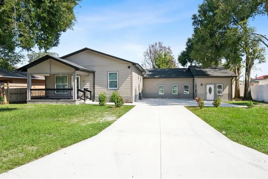 Property photo for 207 AVENUE E SE, Winter Haven, FL