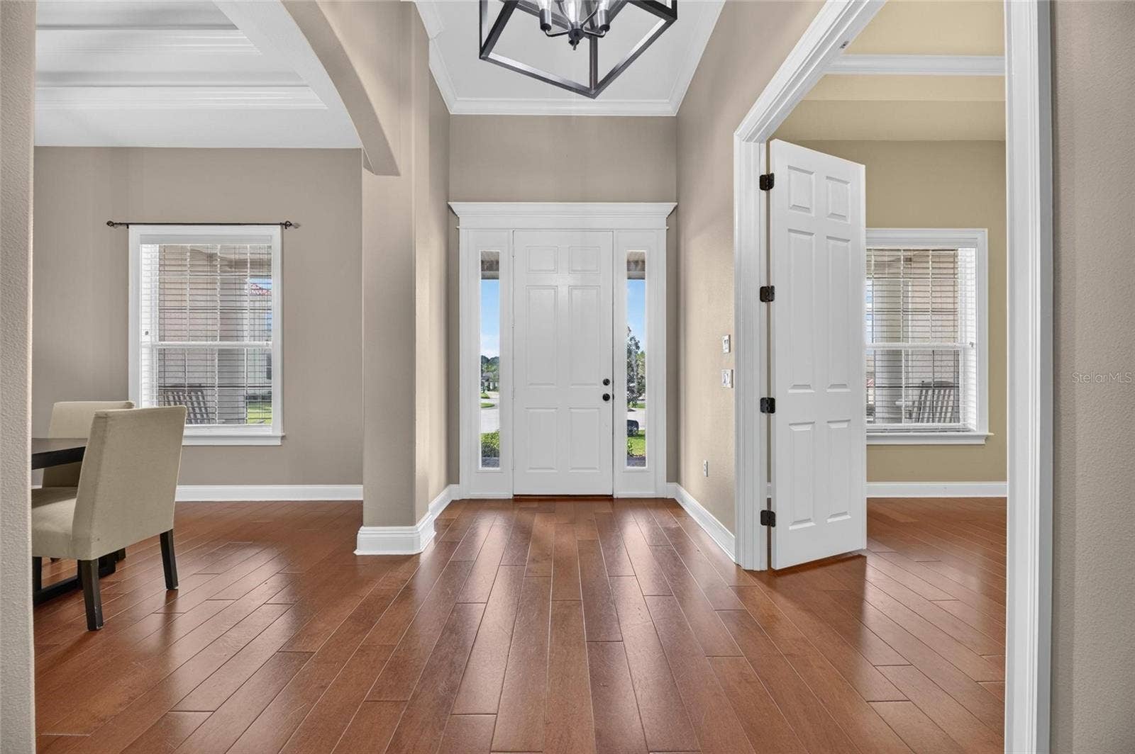 6408 WALKERS GLEN DRIVE, Lakeland, FL 33813 Beautiful Front Entry Way with wood flooring