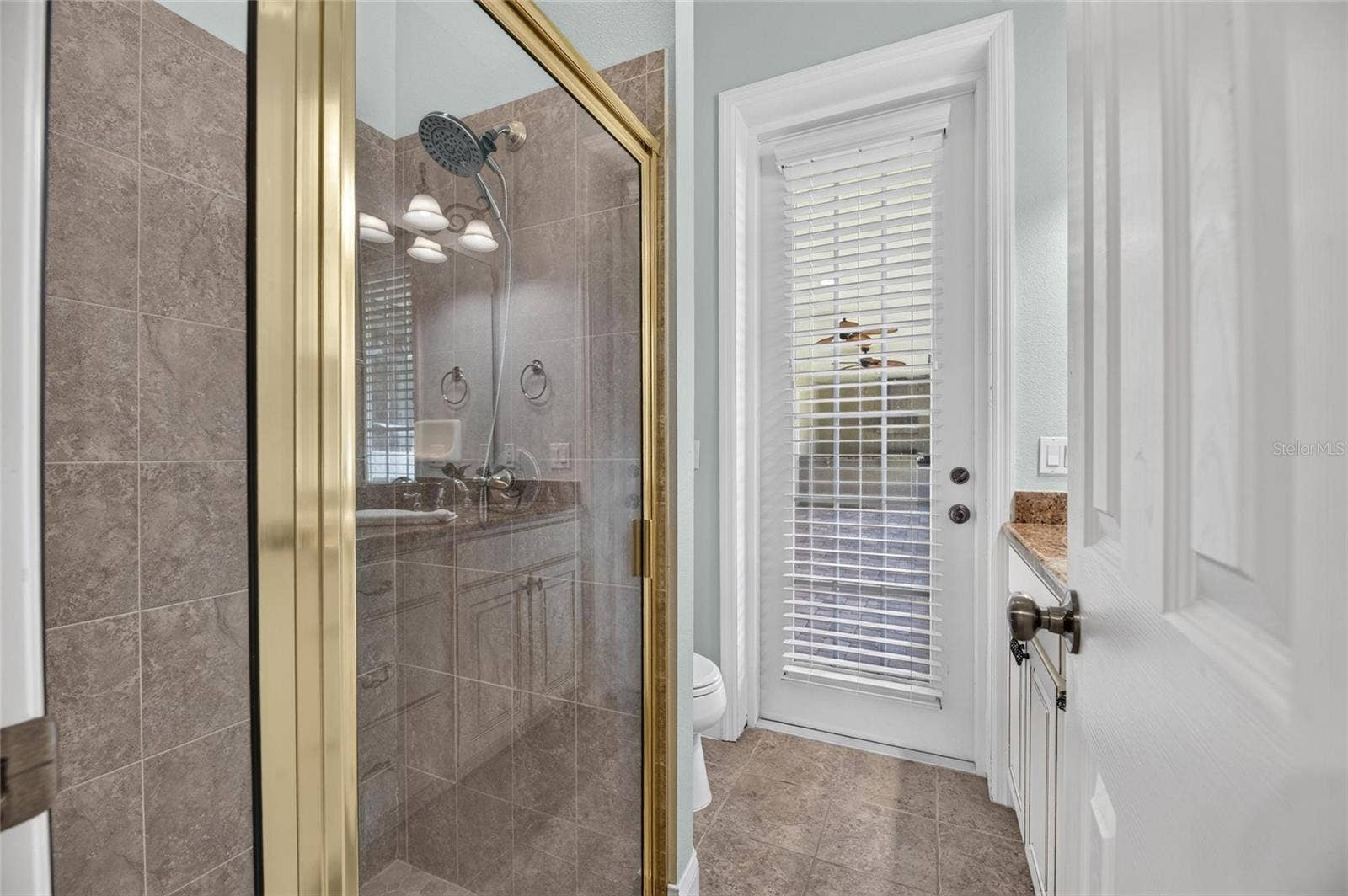 6408 WALKERS GLEN DRIVE, Lakeland, FL 33813 6408 WALKERS GLEN DRIVE, Lakeland, FL 33813