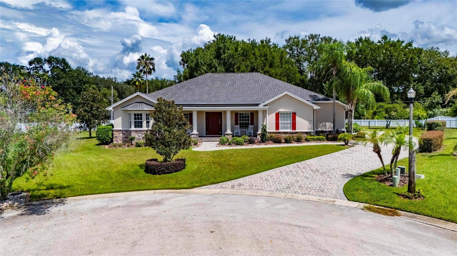 6408 WALKERS GLEN DRIVE, Lakeland, FL 33813 Welcome to Walkers Glen Gated Community in South Lakeland