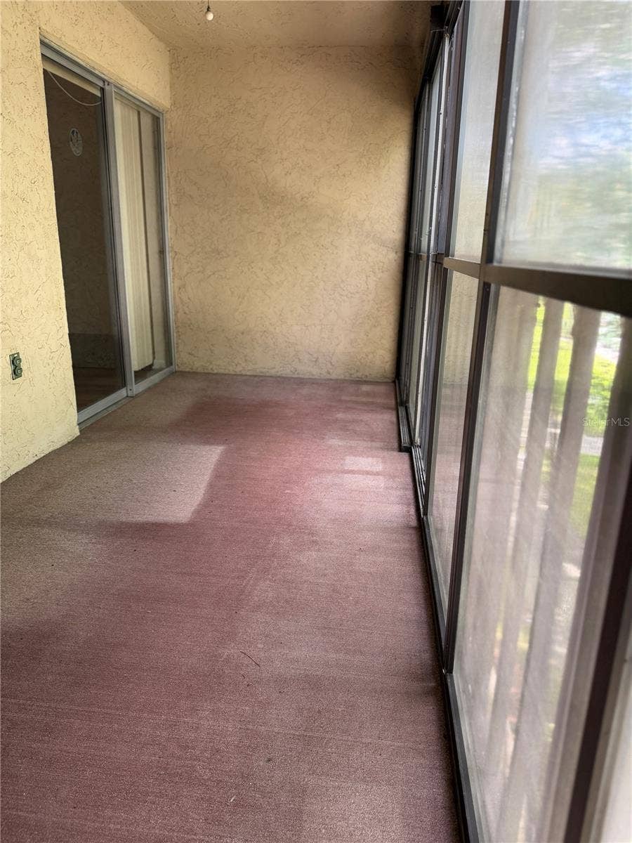 1130 N LAKE PARKER AVENUE, #C229, Lakeland, FL 33805 Screened Porch