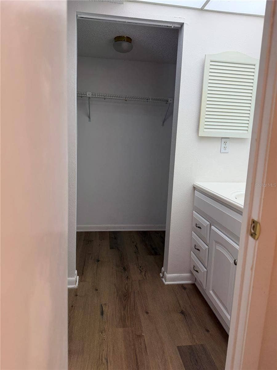 1130 N LAKE PARKER AVENUE, #C229, Lakeland, FL 33805 Primary Bathroom with Walk-In Closet