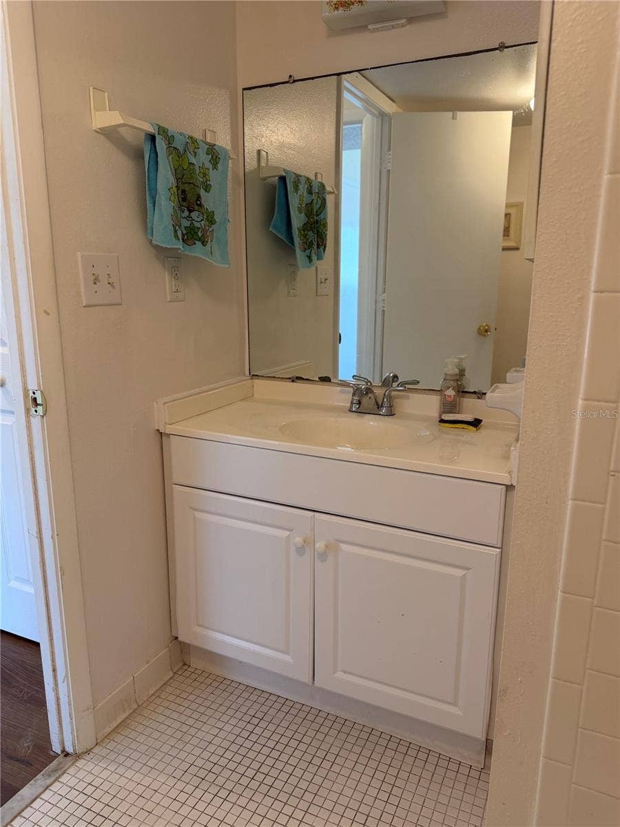 1130 N LAKE PARKER AVENUE, #C229, Lakeland, FL 33805 Bathroom 2