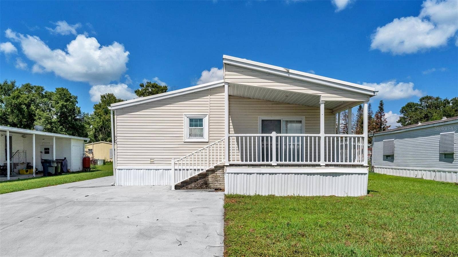 525 PERCH PLACE, Lakeland, FL 33801 525 PERCH PLACE, Lakeland, FL 33801