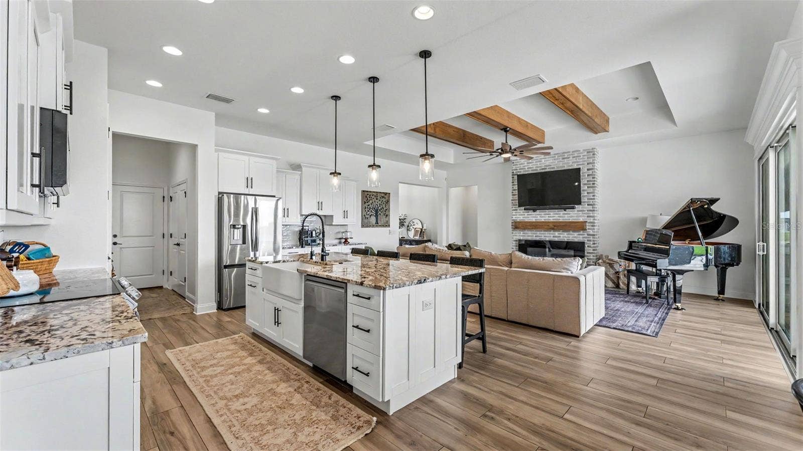7034 BENTRIDGE DRIVE, Lakeland, FL 33813 Kitchen