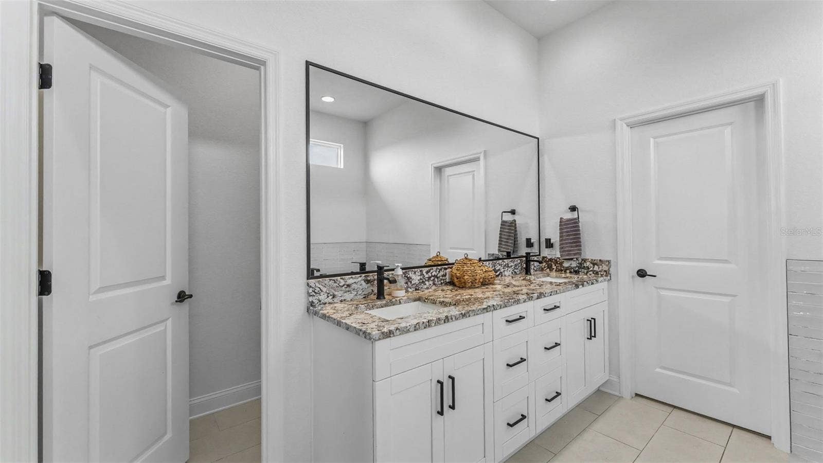 7034 BENTRIDGE DRIVE, Lakeland, FL 33813 Primary Bathroom