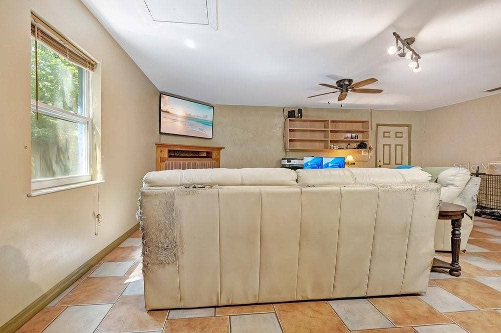 1121 OLD POLK CITY ROAD, Lakeland, FL 33809 1121 OLD POLK CITY ROAD, Lakeland, FL 33809