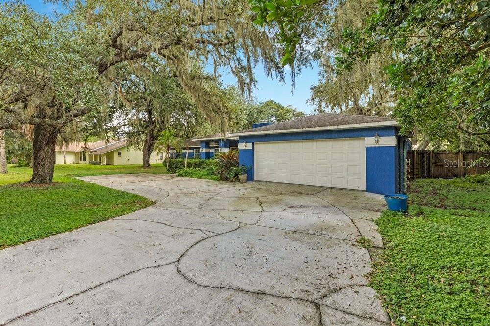 1121 OLD POLK CITY ROAD, Lakeland, FL 33809 1121 OLD POLK CITY ROAD, Lakeland, FL 33809
