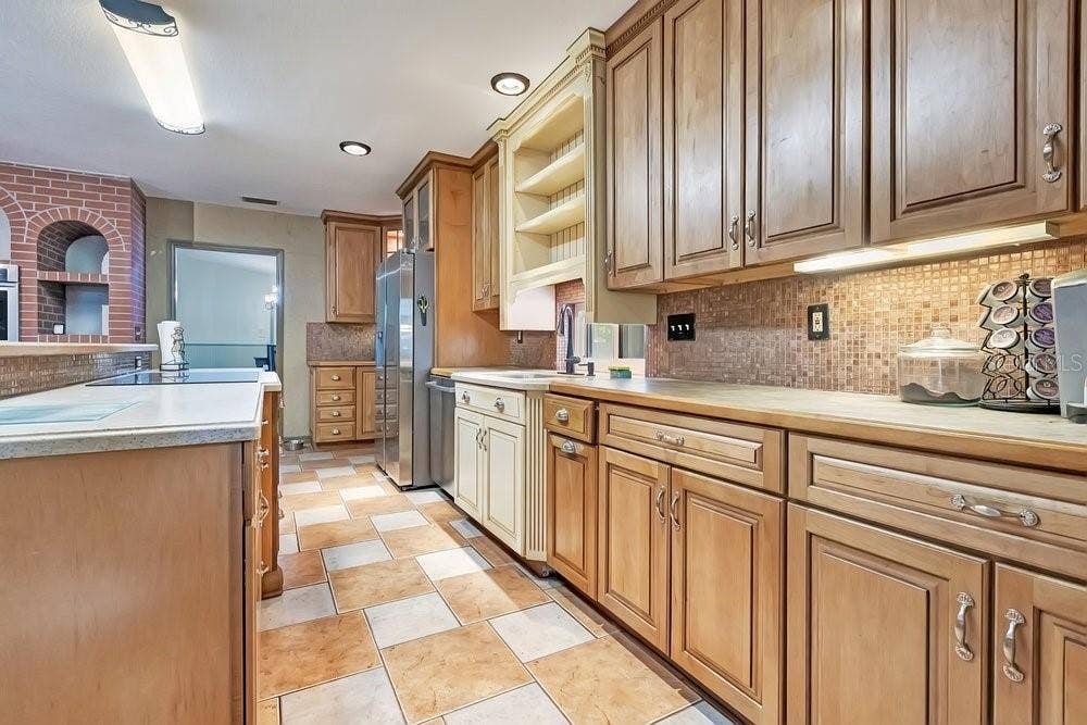 1121 OLD POLK CITY ROAD, Lakeland, FL 33809 1121 OLD POLK CITY ROAD, Lakeland, FL 33809