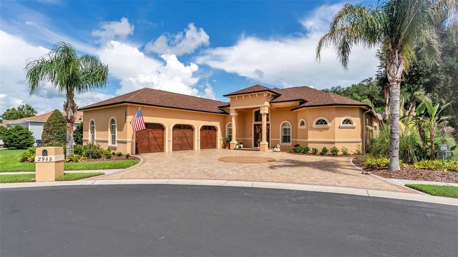 Property photo for 2943 OAK TREE LANE, Lakeland, FL