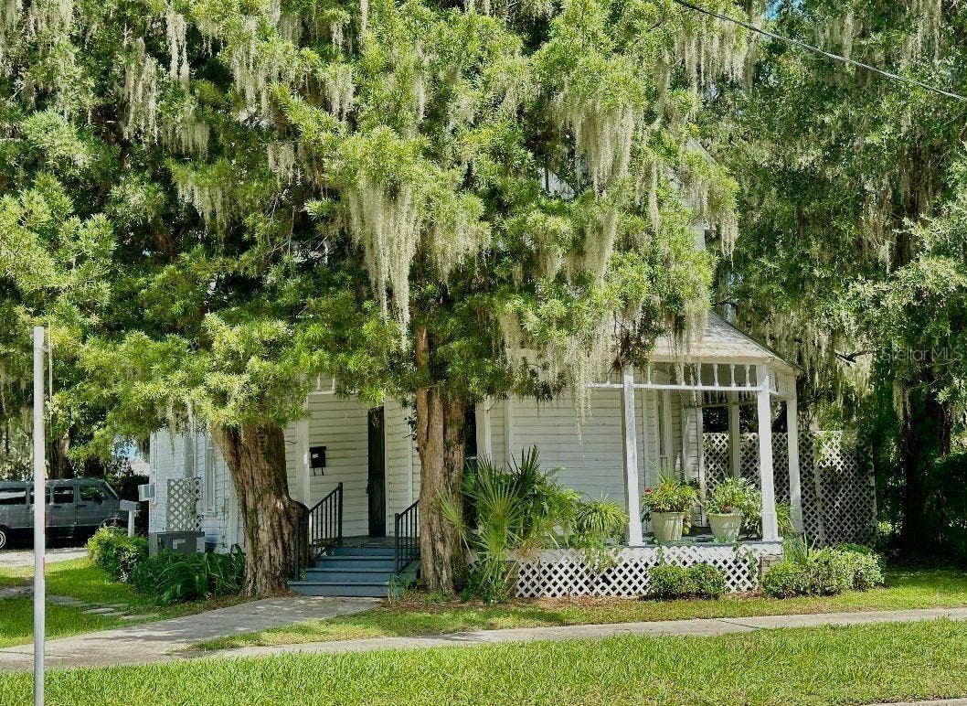 190 N OAK AVENUE, Bartow, FL 33830 190 N OAK AVENUE, Bartow, FL 33830