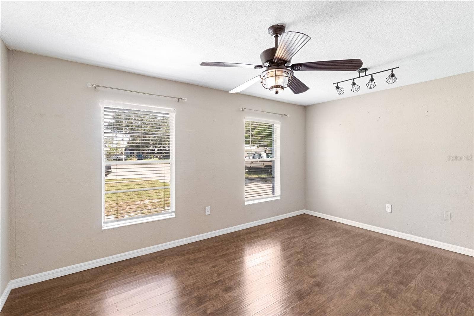 288 CHERRY LAUREL LANE, Winter Haven, FL 33880 Living Room