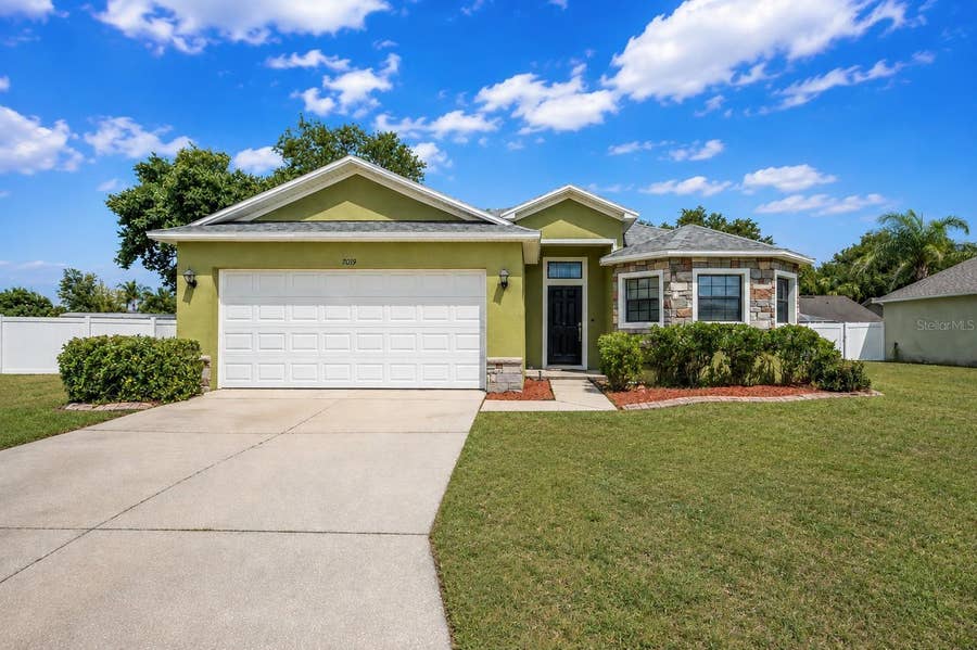 Property photo for 7019 HEATHERBROOK DRIVE, Lakeland, FL