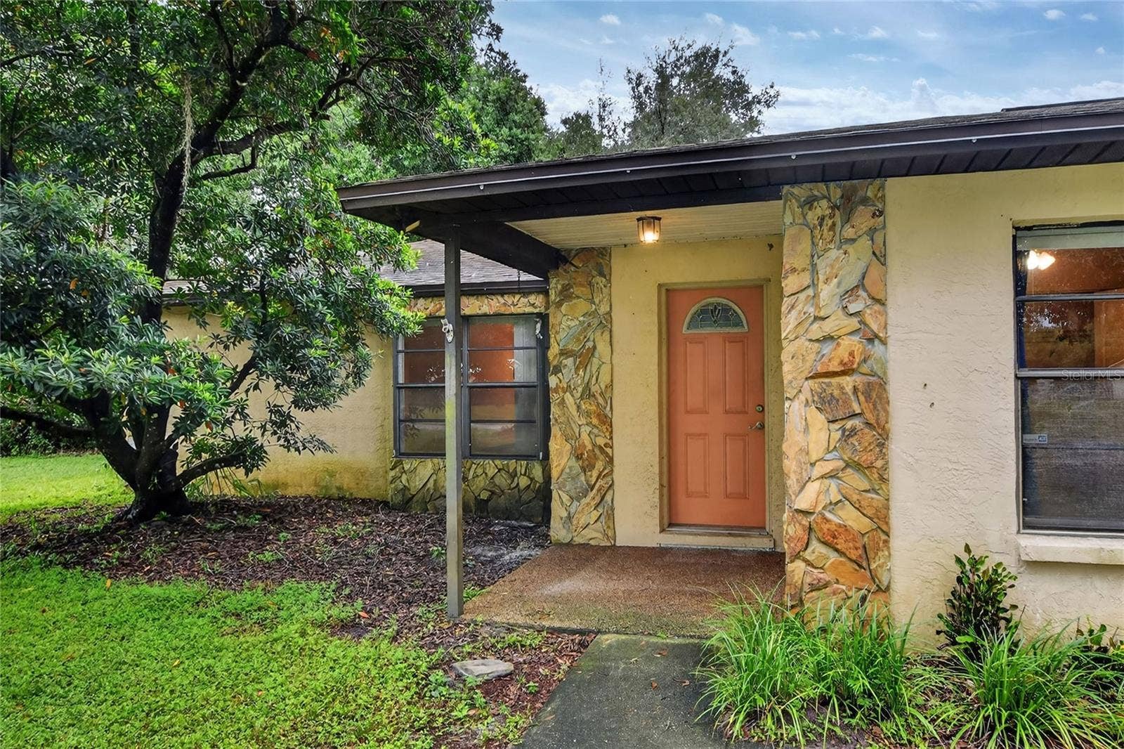 4702 CHARRO LANE, Plant City, FL 33565