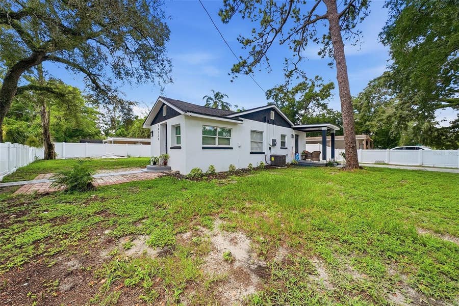 Property photo for 10124 N HYACINTH AVENUE, Tampa, FL