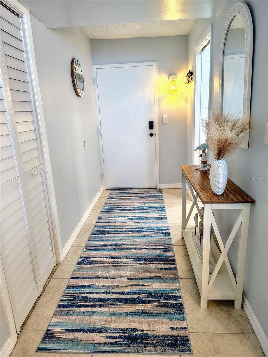 1420 N ATLANTIC AVENUE, #1102, Daytona Beach, FL 32118 Foyer