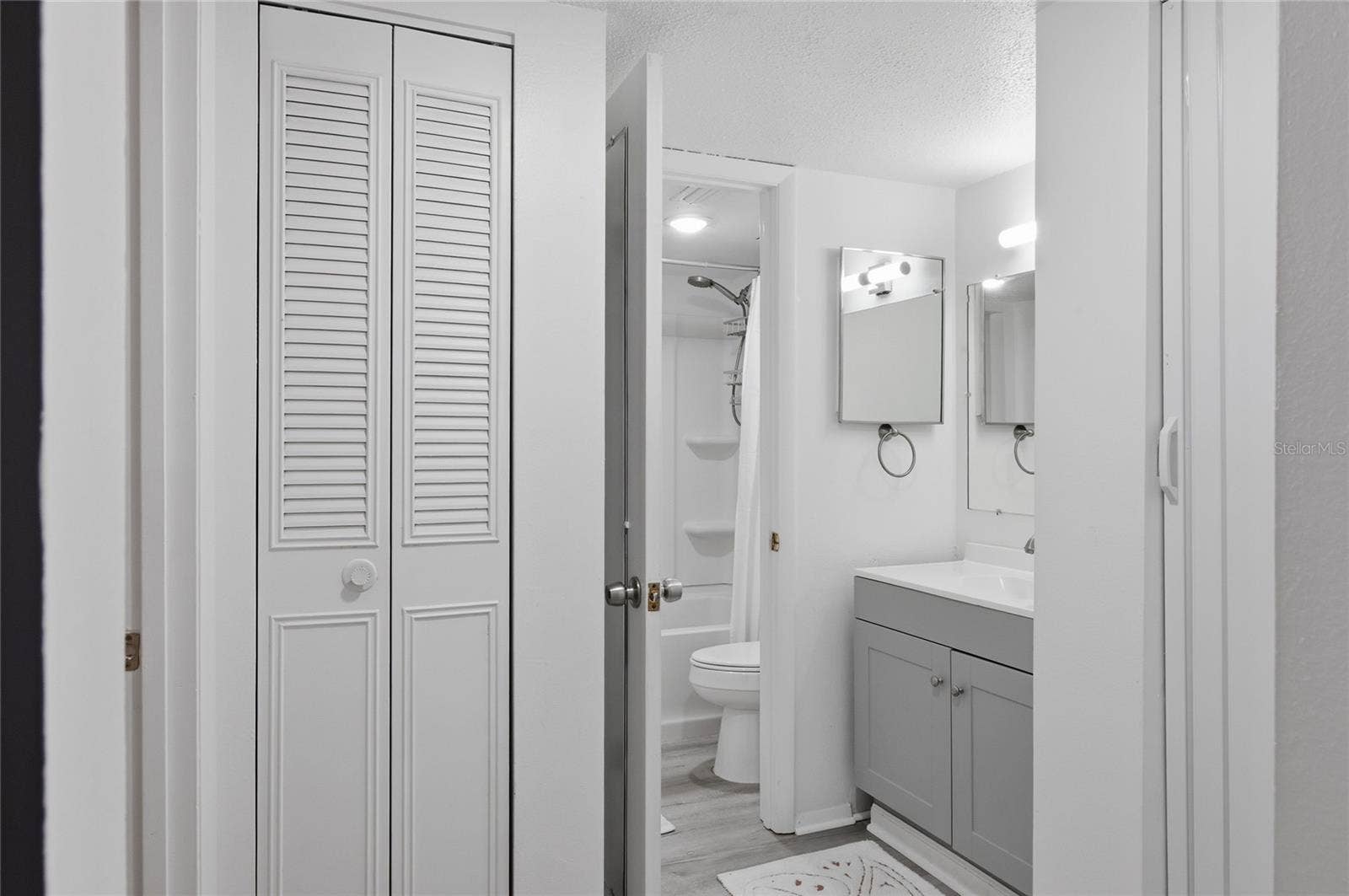 1100 MARTINIQUE DRIVE, #203, Winter Haven, FL 33884 1100 MARTINIQUE DRIVE, #203, Winter Haven, FL 33884