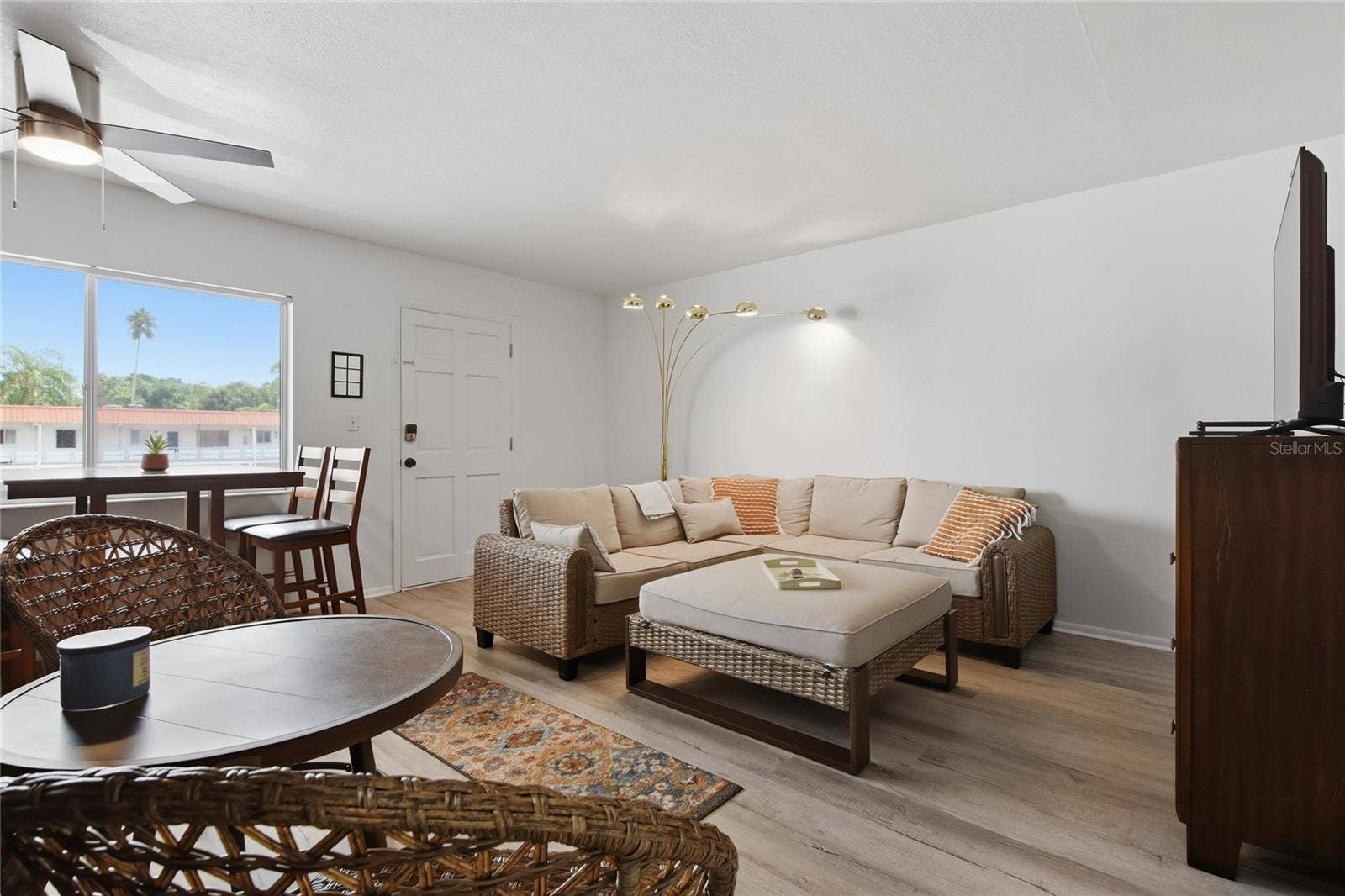 1100 MARTINIQUE DRIVE, #203, Winter Haven, FL 33884 1100 MARTINIQUE DRIVE, #203, Winter Haven, FL 33884