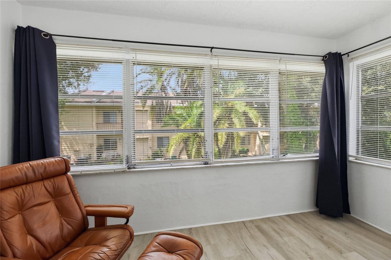 1100 MARTINIQUE DRIVE, #203, Winter Haven, FL 33884 1100 MARTINIQUE DRIVE, #203, Winter Haven, FL 33884