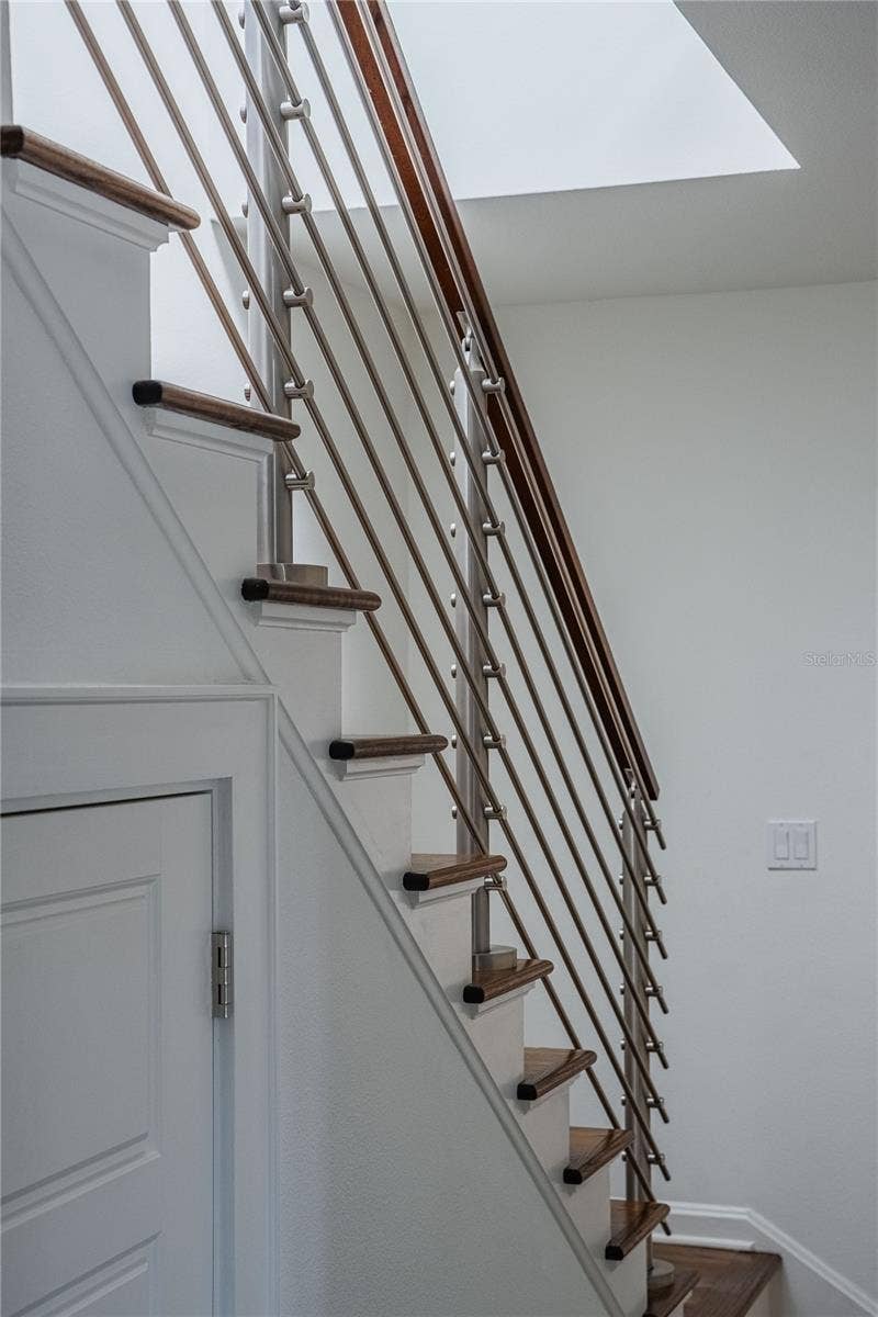 995 LAKE HOLLINGSWORTH DRIVE, Lakeland, FL 33803 Back Stair Case
