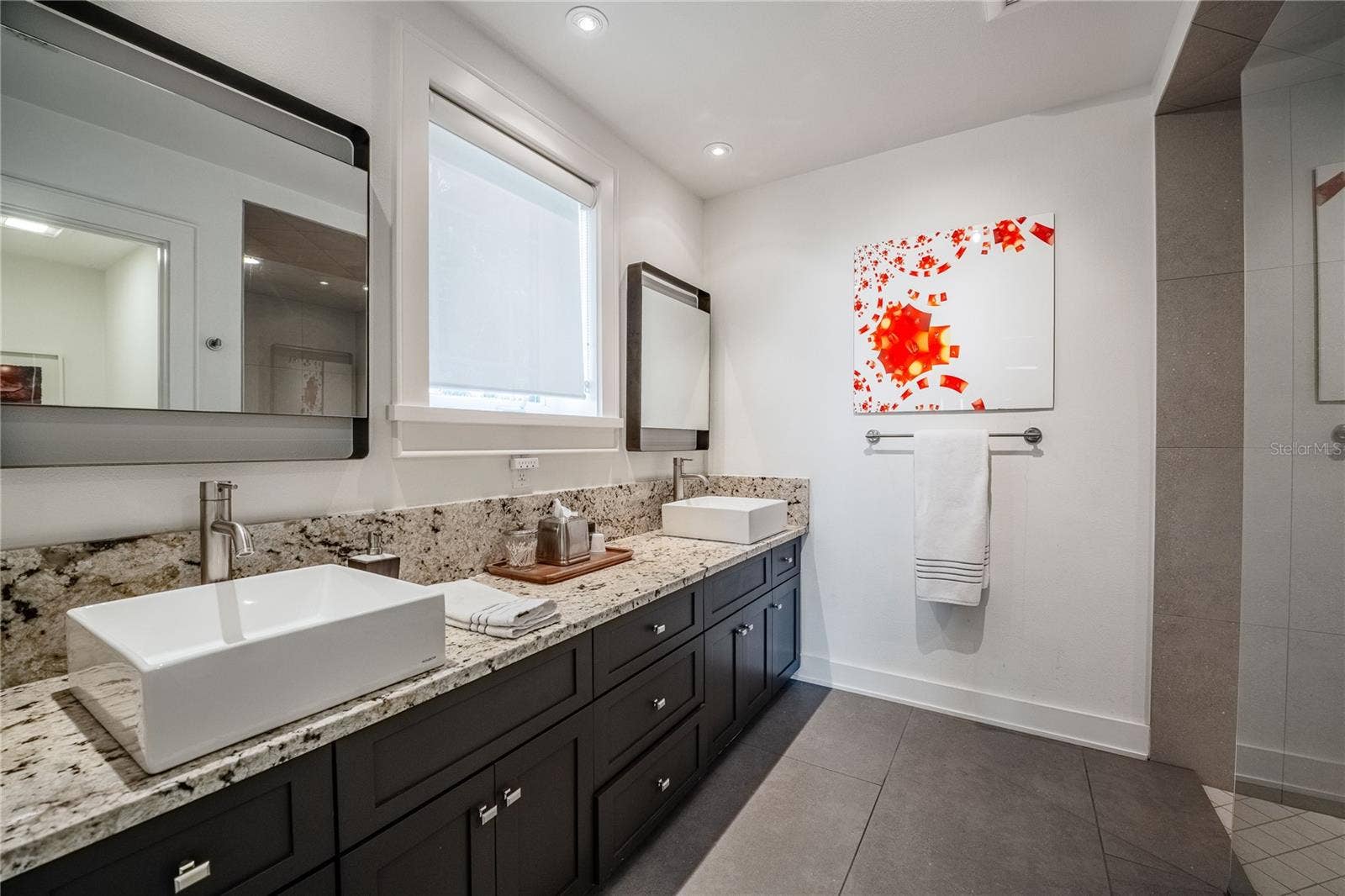995 LAKE HOLLINGSWORTH DRIVE, Lakeland, FL 33803 En Suite Bathroom - Bedroom