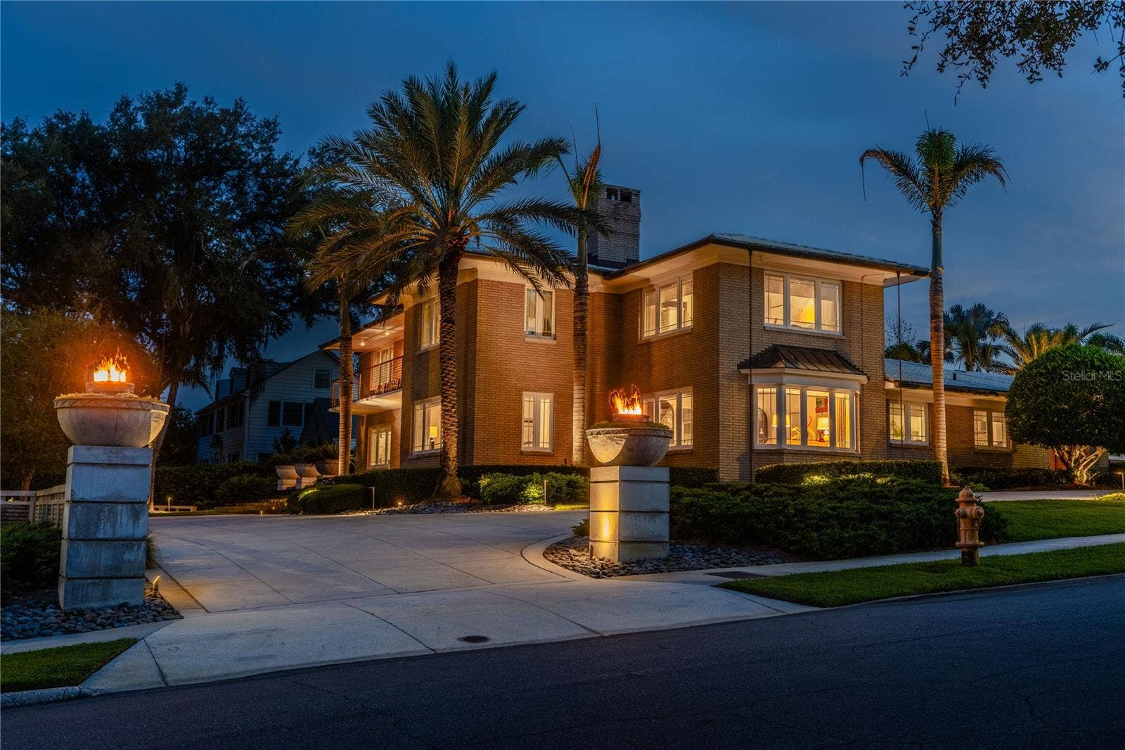 995 LAKE HOLLINGSWORTH DRIVE, Lakeland, FL 33803 Front Exterior