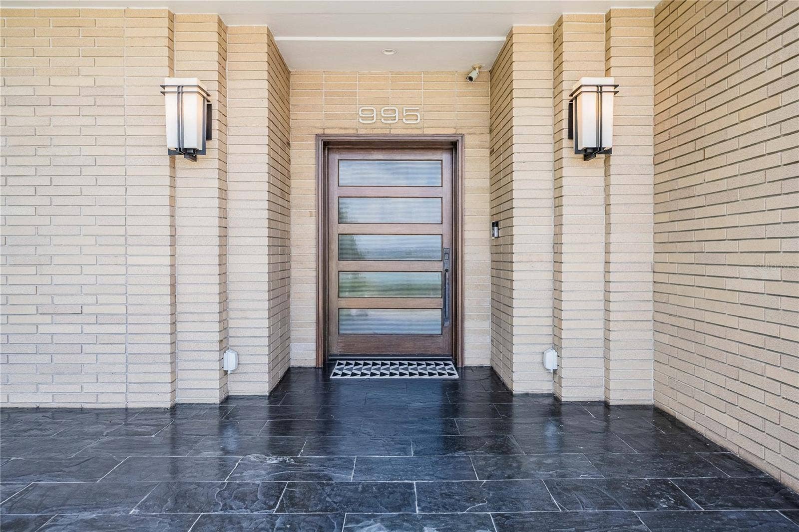 995 LAKE HOLLINGSWORTH DRIVE, Lakeland, FL 33803 Front Door