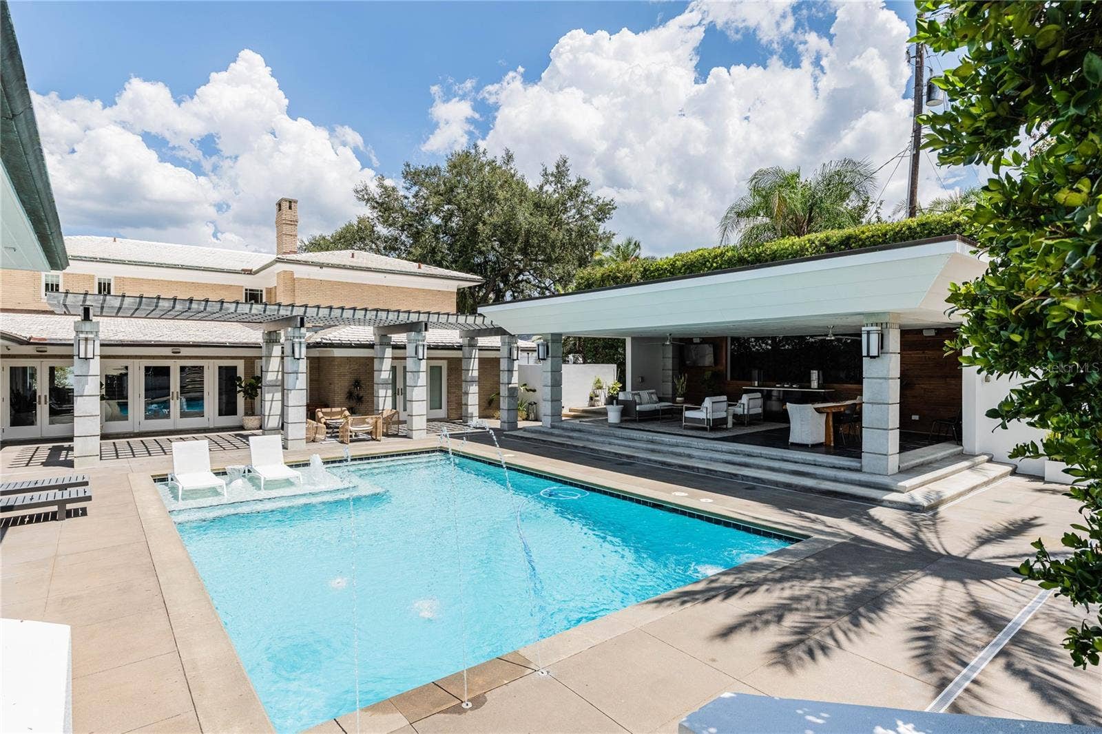 995 LAKE HOLLINGSWORTH DRIVE, Lakeland, FL 33803 Pool