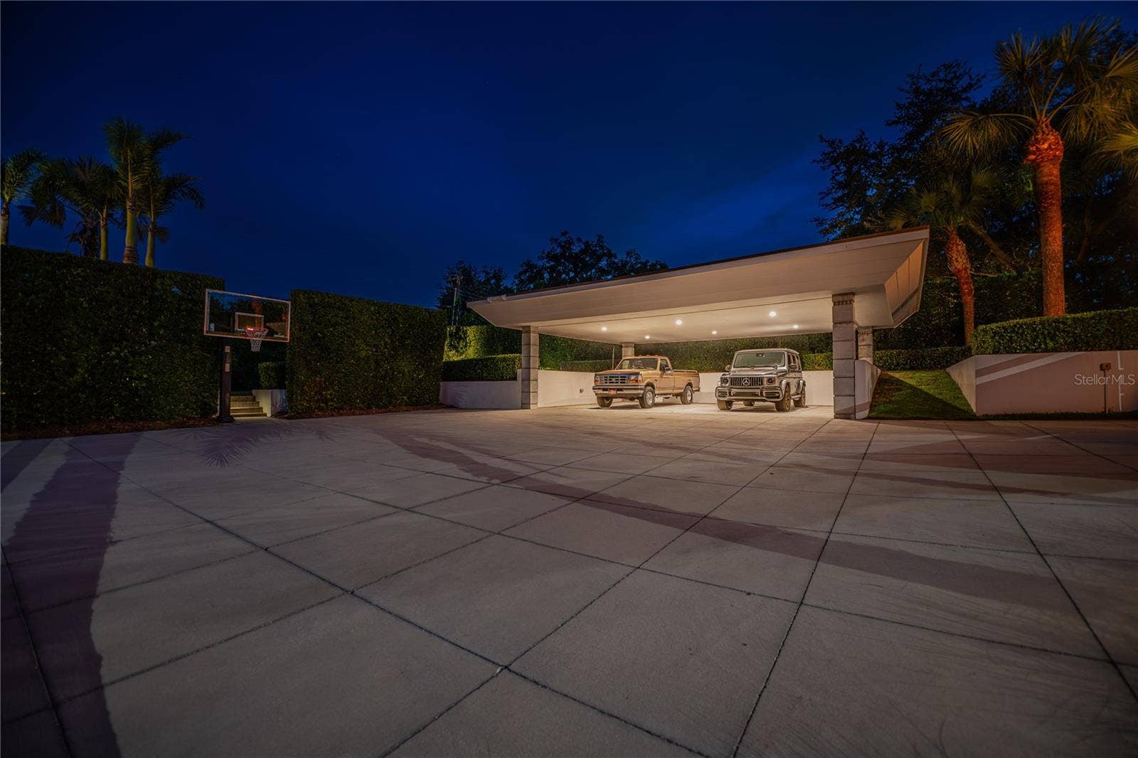 995 LAKE HOLLINGSWORTH DRIVE, Lakeland, FL 33803 Private Entrance Driveway