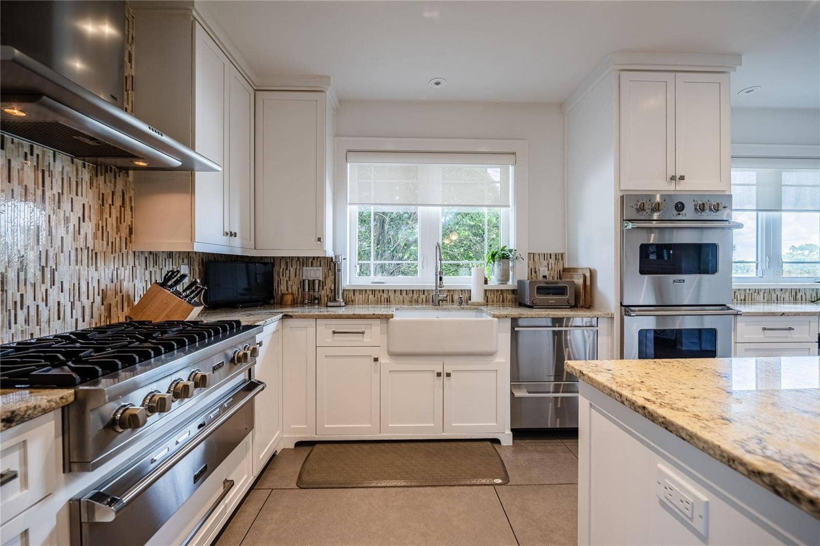 995 LAKE HOLLINGSWORTH DRIVE, Lakeland, FL 33803 Kitchen