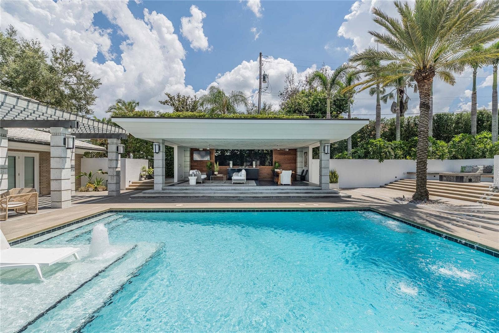 995 LAKE HOLLINGSWORTH DRIVE, Lakeland, FL 33803 Pool