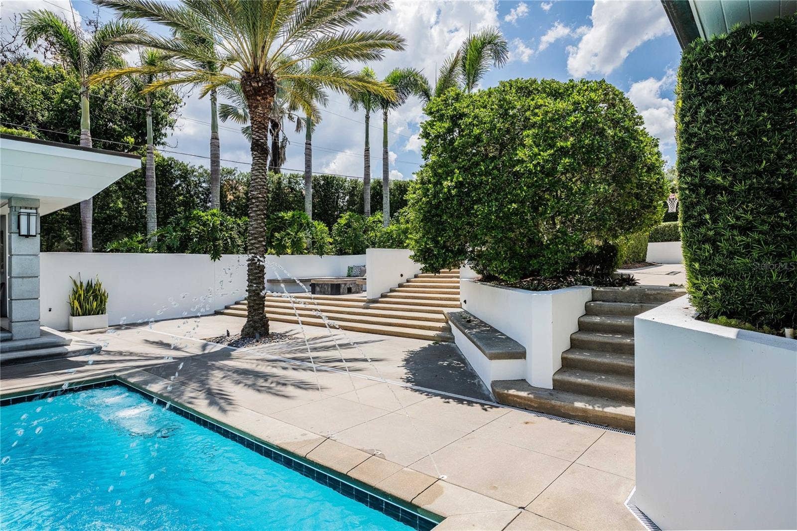 995 LAKE HOLLINGSWORTH DRIVE, Lakeland, FL 33803 Pool