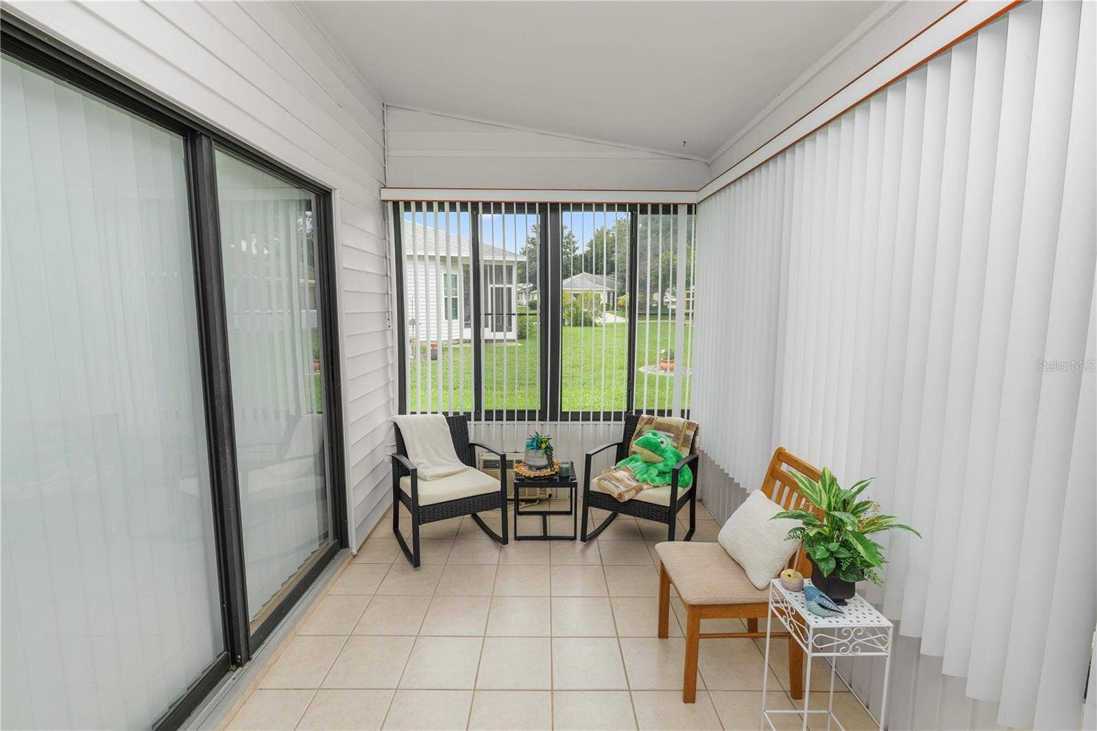 1120 PARAKEET TRAIL, Lakeland, FL 33809