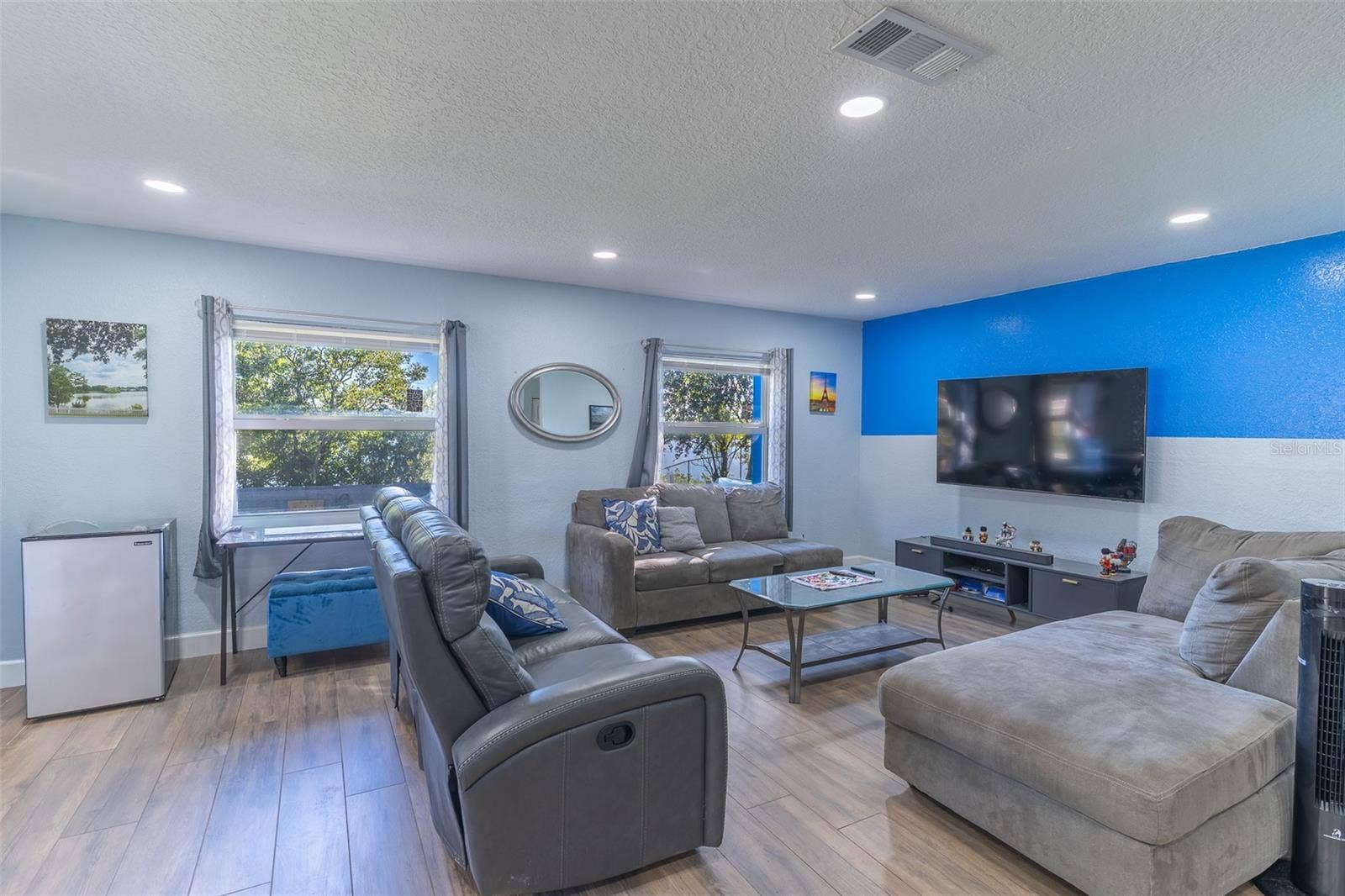 2743 GRANDOLA DRIVE, Orlando, FL 32811 2743 GRANDOLA DRIVE, Orlando, FL 32811