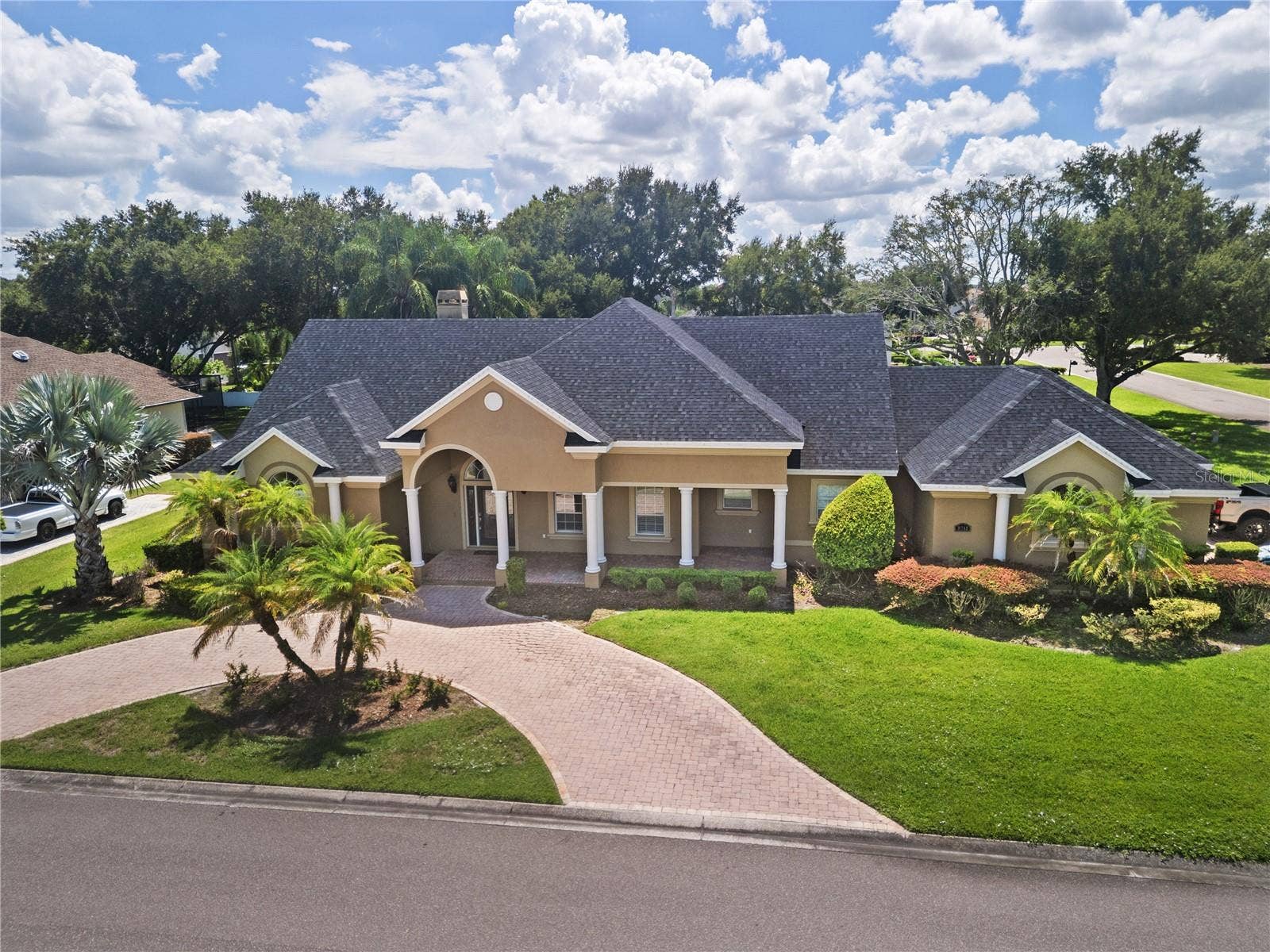 9513 WATERFORD OAKS BOULEVARD, Winter Haven, FL 33884 9513 WATERFORD OAKS BOULEVARD, Winter Haven, FL 33884