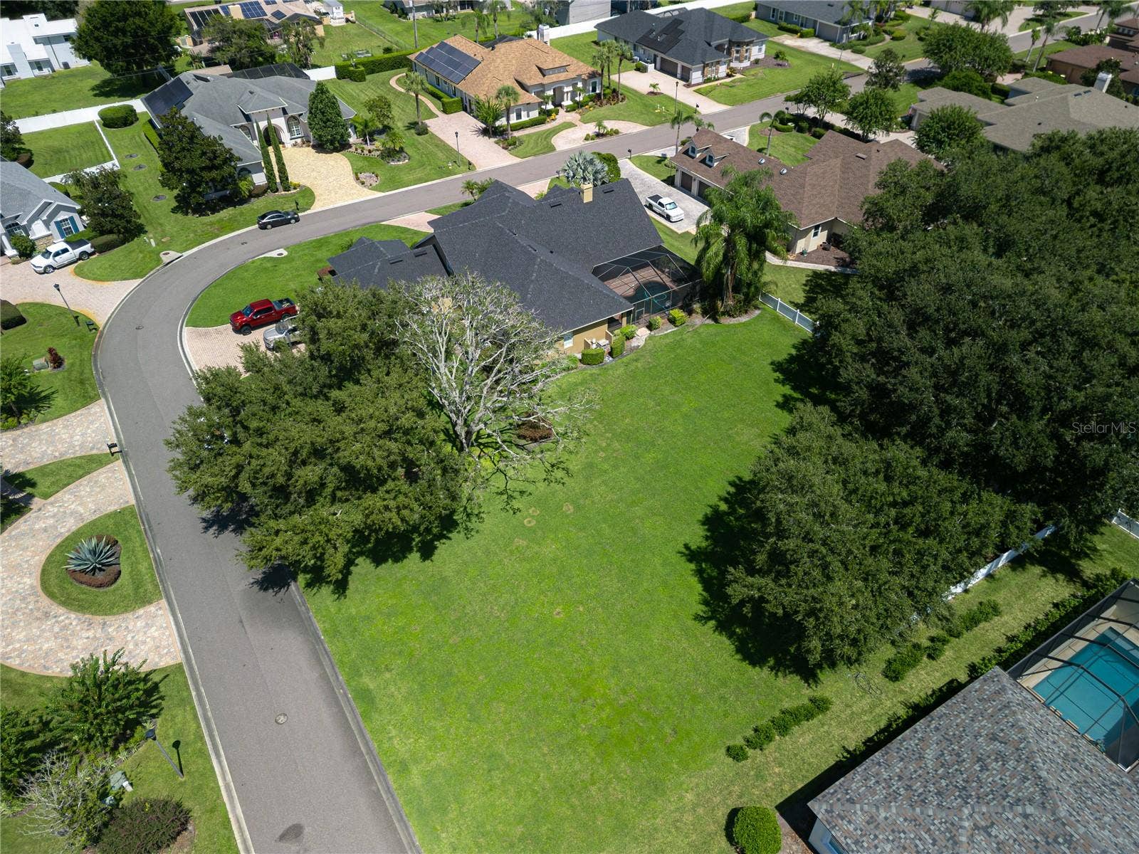 9513 WATERFORD OAKS BOULEVARD, Winter Haven, FL 33884 9513 WATERFORD OAKS BOULEVARD, Winter Haven, FL 33884