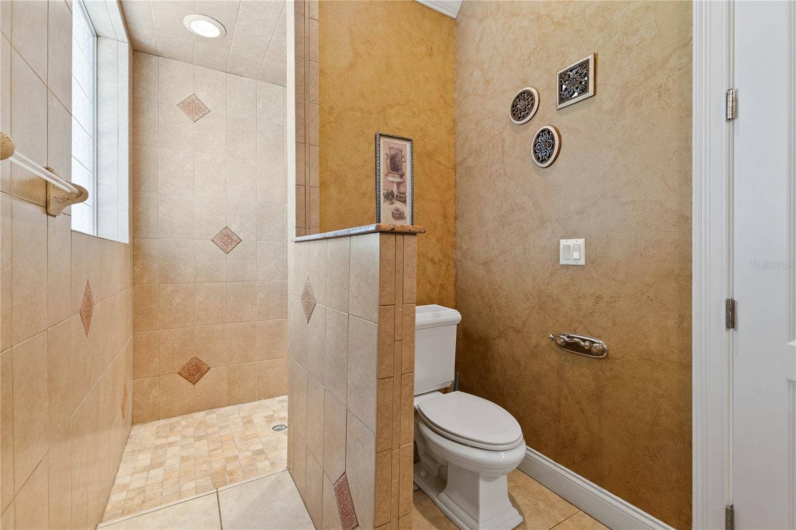 9513 WATERFORD OAKS BOULEVARD, Winter Haven, FL 33884 9513 WATERFORD OAKS BOULEVARD, Winter Haven, FL 33884