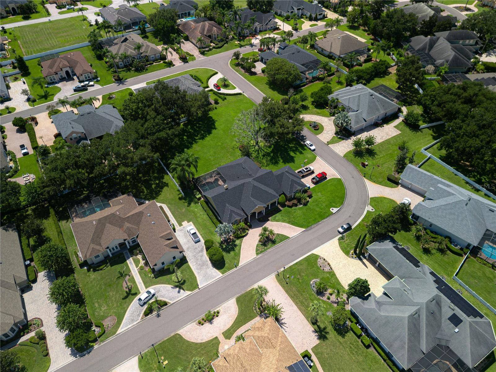 9513 WATERFORD OAKS BOULEVARD, Winter Haven, FL 33884 9513 WATERFORD OAKS BOULEVARD, Winter Haven, FL 33884