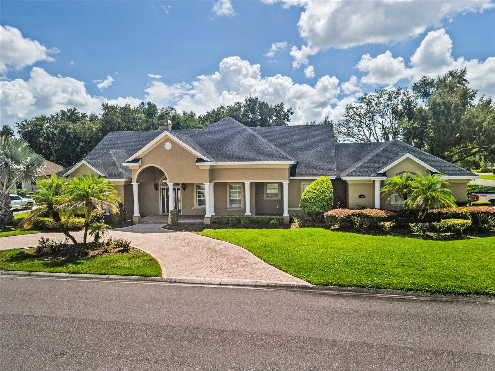 9513 WATERFORD OAKS BOULEVARD, Winter Haven, FL 33884 9513 WATERFORD OAKS BOULEVARD, Winter Haven, FL 33884