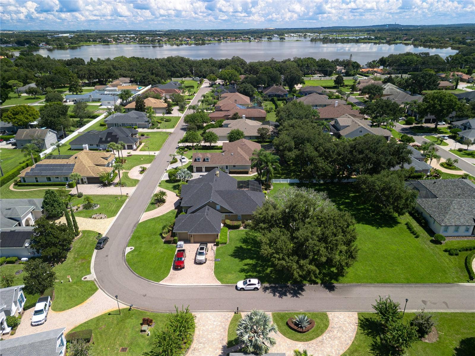 9513 WATERFORD OAKS BOULEVARD, Winter Haven, FL 33884 9513 WATERFORD OAKS BOULEVARD, Winter Haven, FL 33884