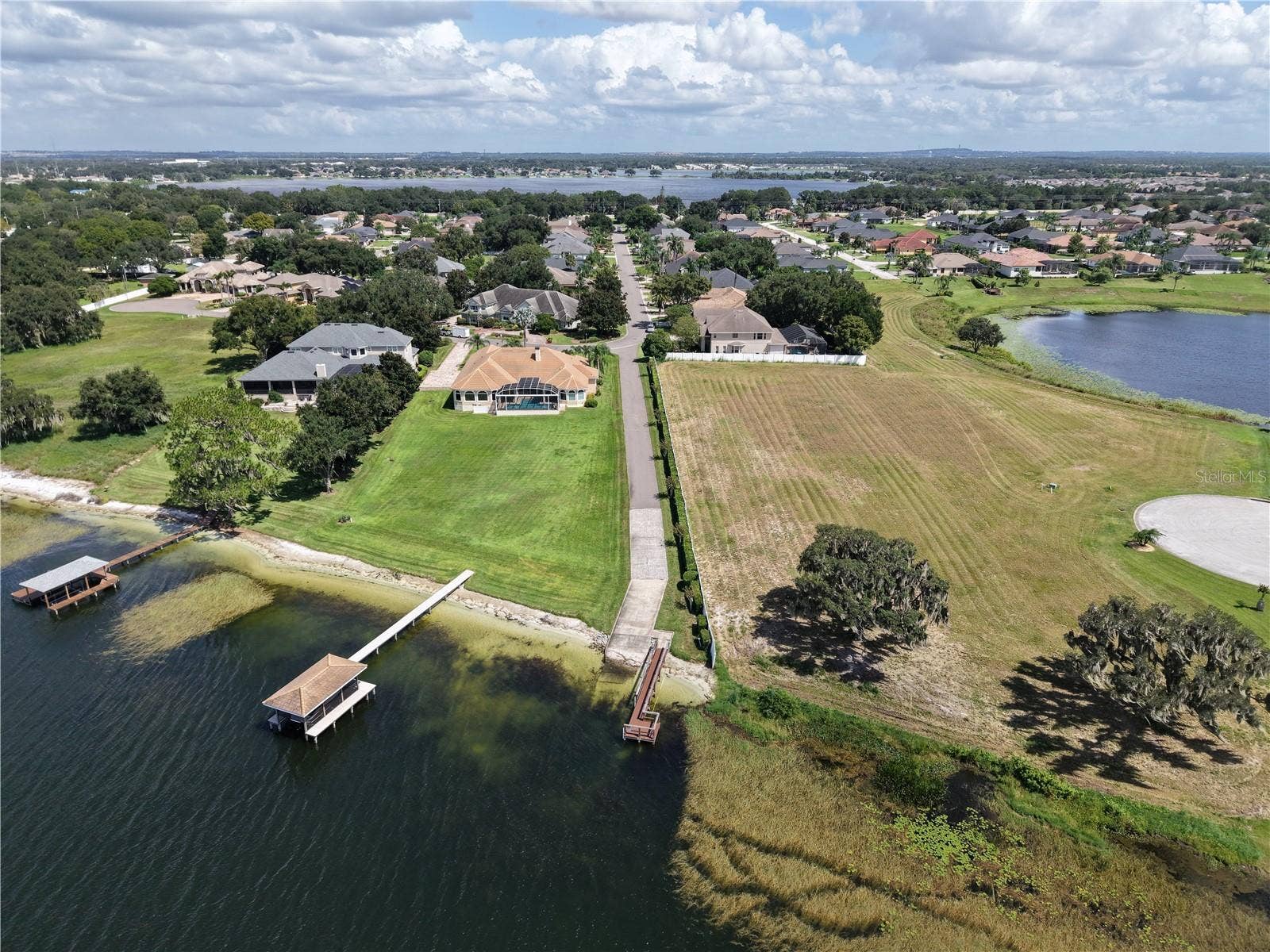 9513 WATERFORD OAKS BOULEVARD, Winter Haven, FL 33884 9513 WATERFORD OAKS BOULEVARD, Winter Haven, FL 33884