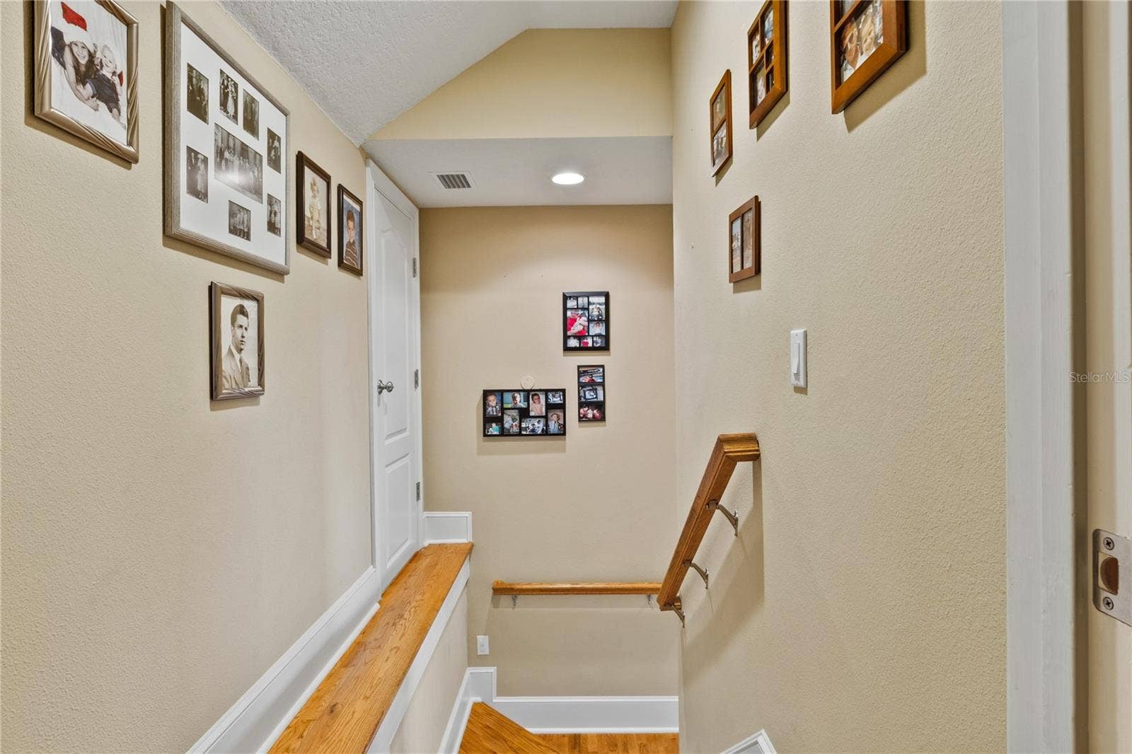 9513 WATERFORD OAKS BOULEVARD, Winter Haven, FL 33884 9513 WATERFORD OAKS BOULEVARD, Winter Haven, FL 33884