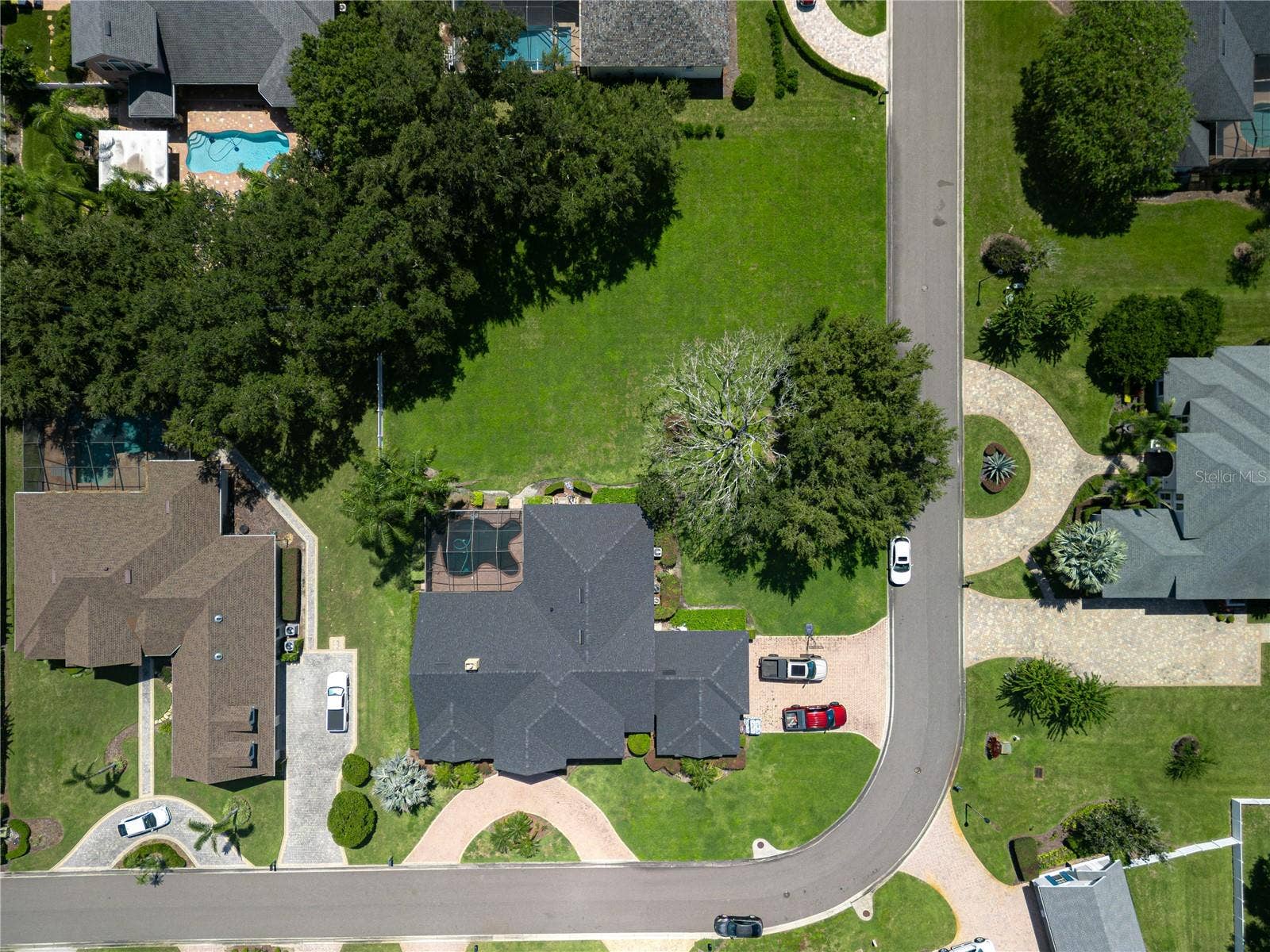 9513 WATERFORD OAKS BOULEVARD, Winter Haven, FL 33884 9513 WATERFORD OAKS BOULEVARD, Winter Haven, FL 33884