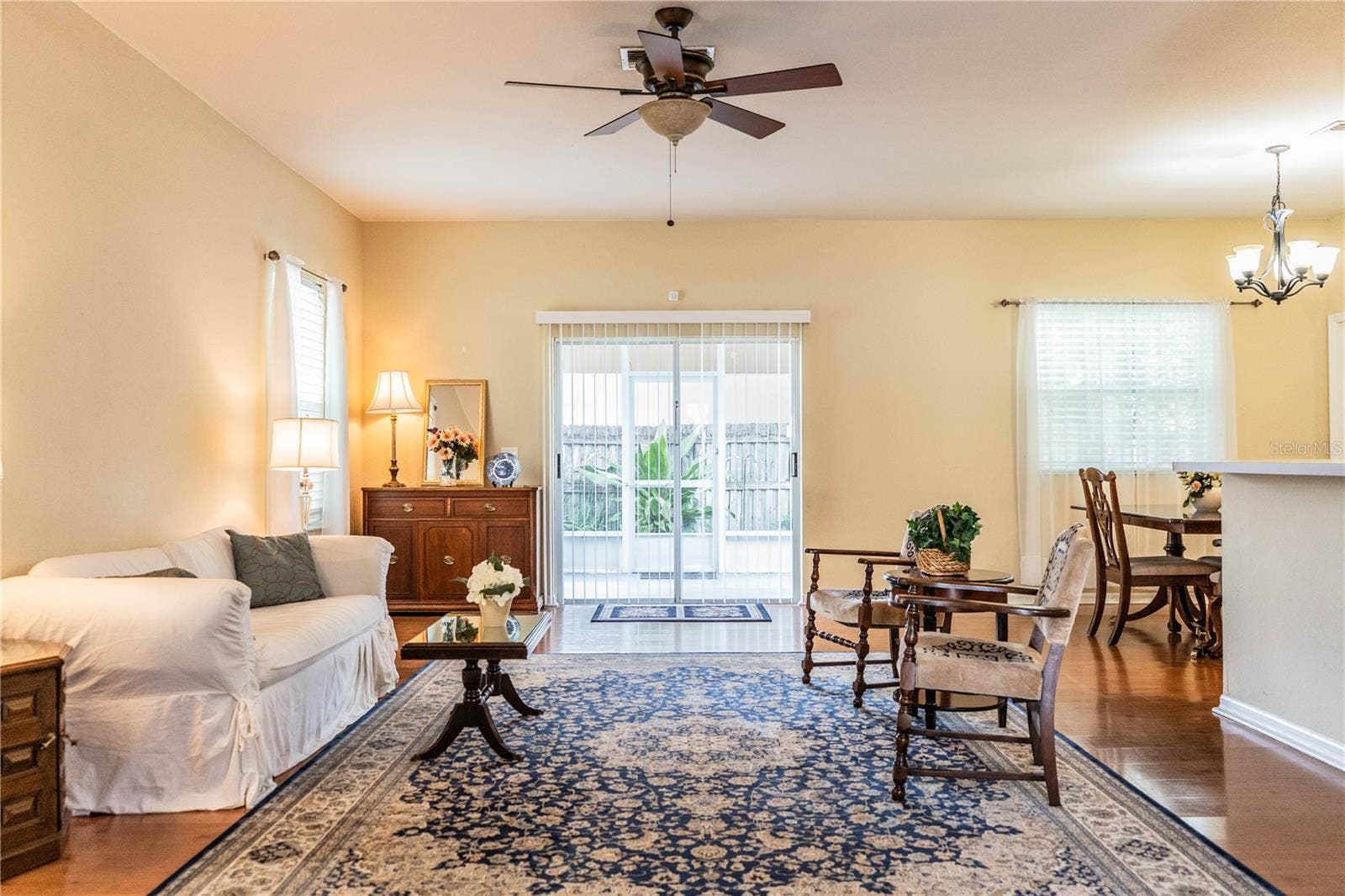 2746 SUNDANCE CIRCLE, Mulberry, FL 33860 Living Room