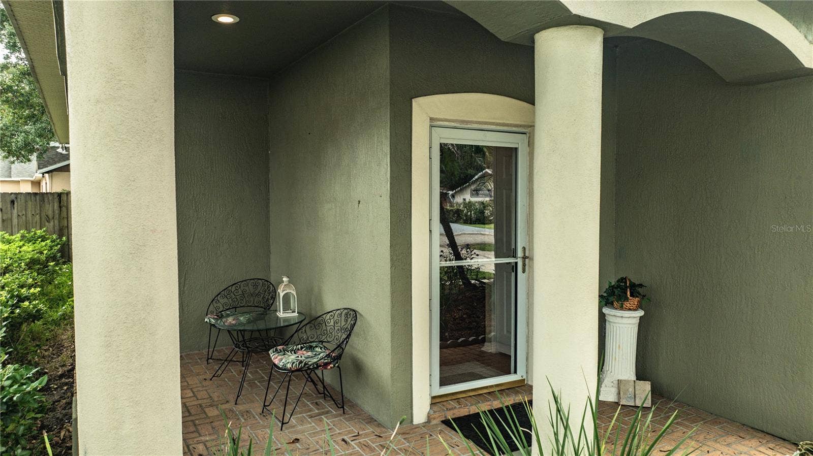 2746 SUNDANCE CIRCLE, Mulberry, FL 33860 Front door and porch